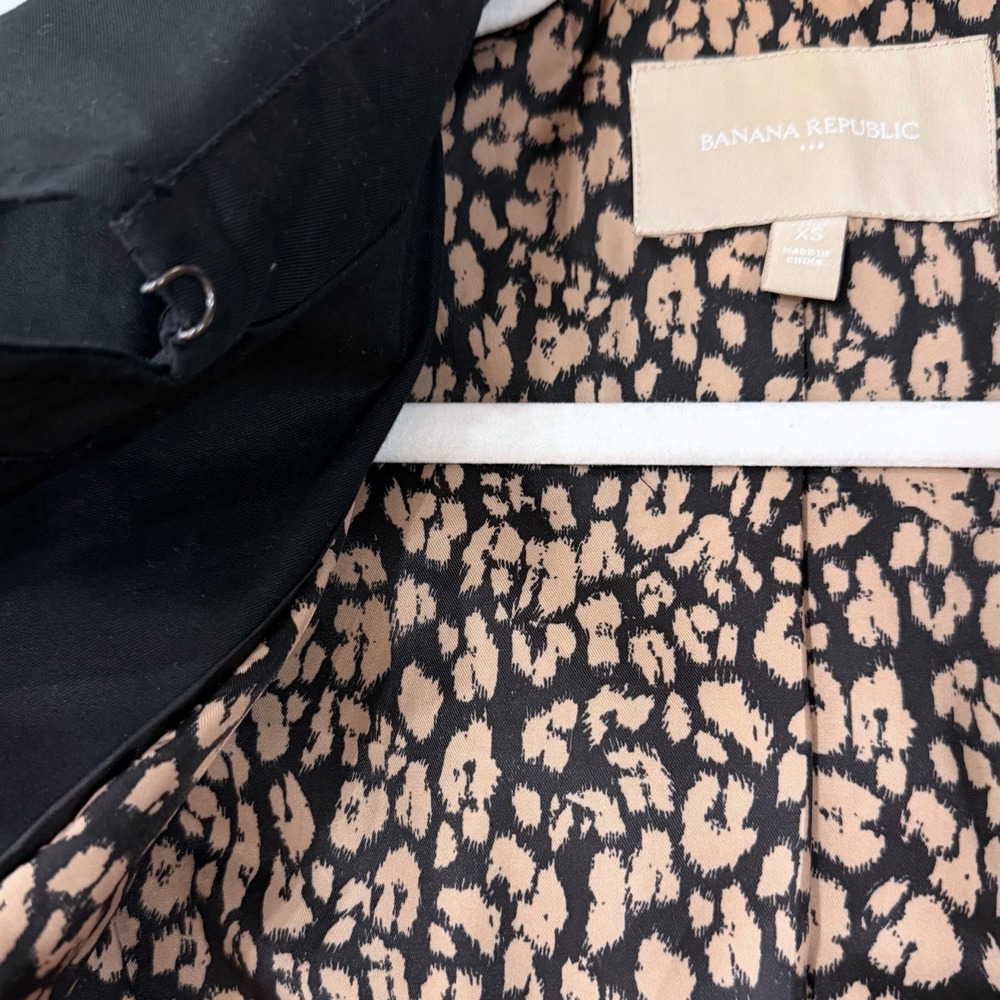 Banana Republic Leopard Lining Black Trench Coat XS Belt Whimsigoth Animal Print - Picture 5 of 8